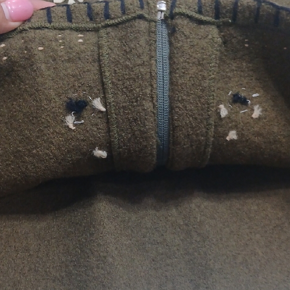 Chic Olive Embroidered Jacket 100% Wool Sz L NEW WITH TAGS - Picture 5 of 9